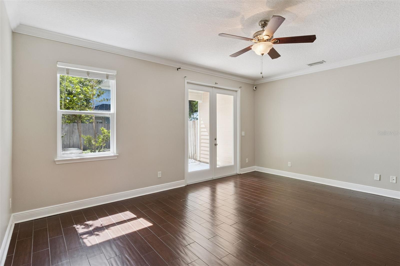 2544 Mayer St Property Photo 23