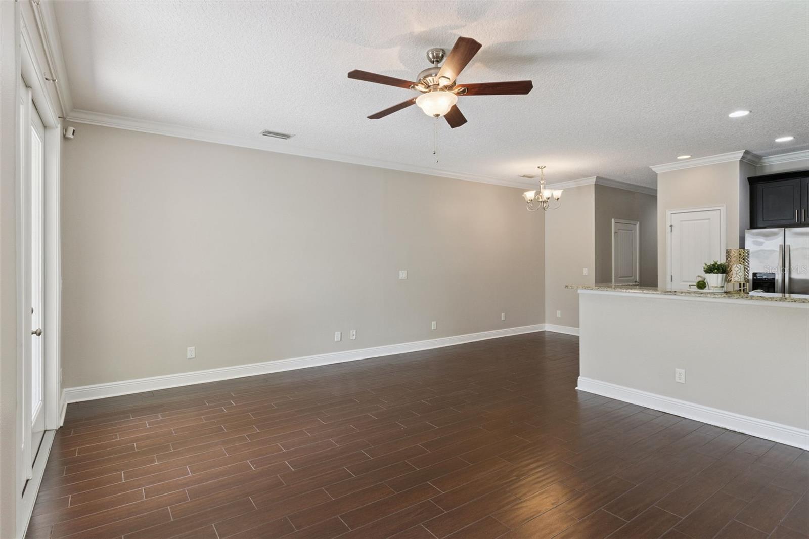 2544 Mayer St Property Photo 25