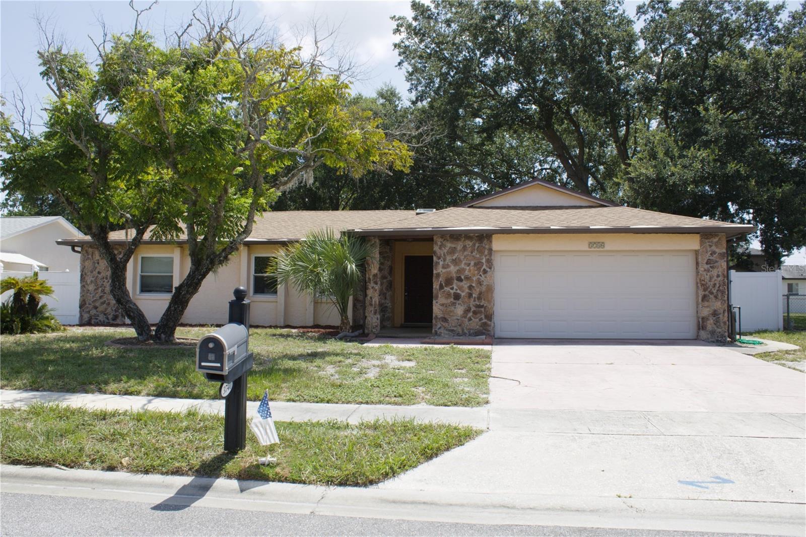 3740 HAWTHORNE LN Property Photo 1