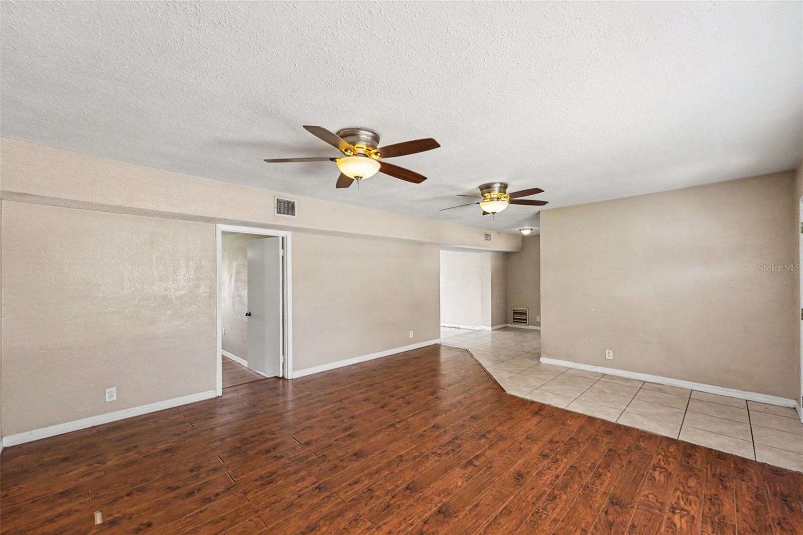 11428 75th Ave Property Photo 6