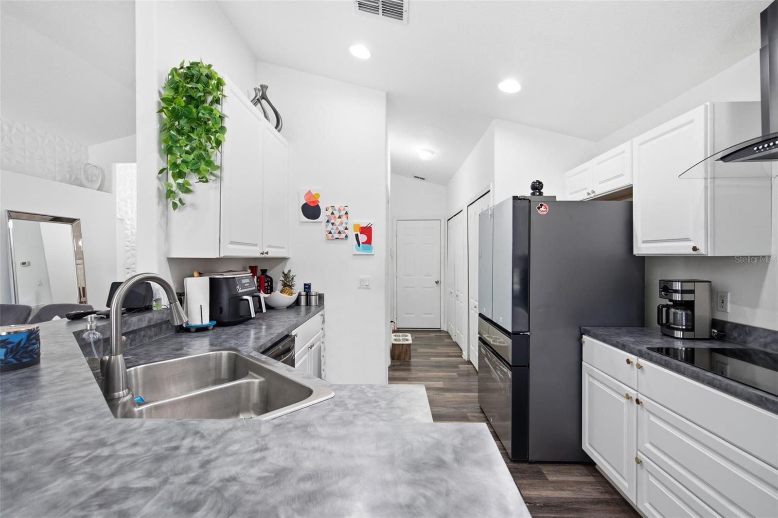 6539 Cherry Grove Cir Property Photo 13