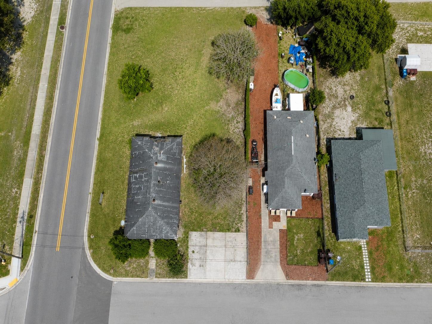 D St Property Photo 3