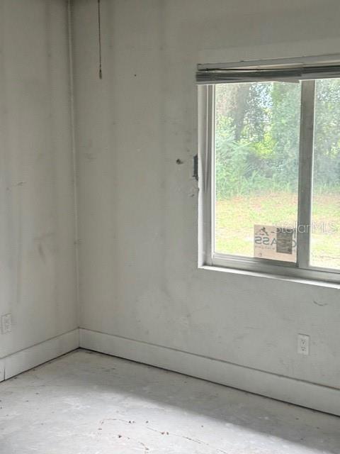 1717 Providence Blvd Property Photo 8