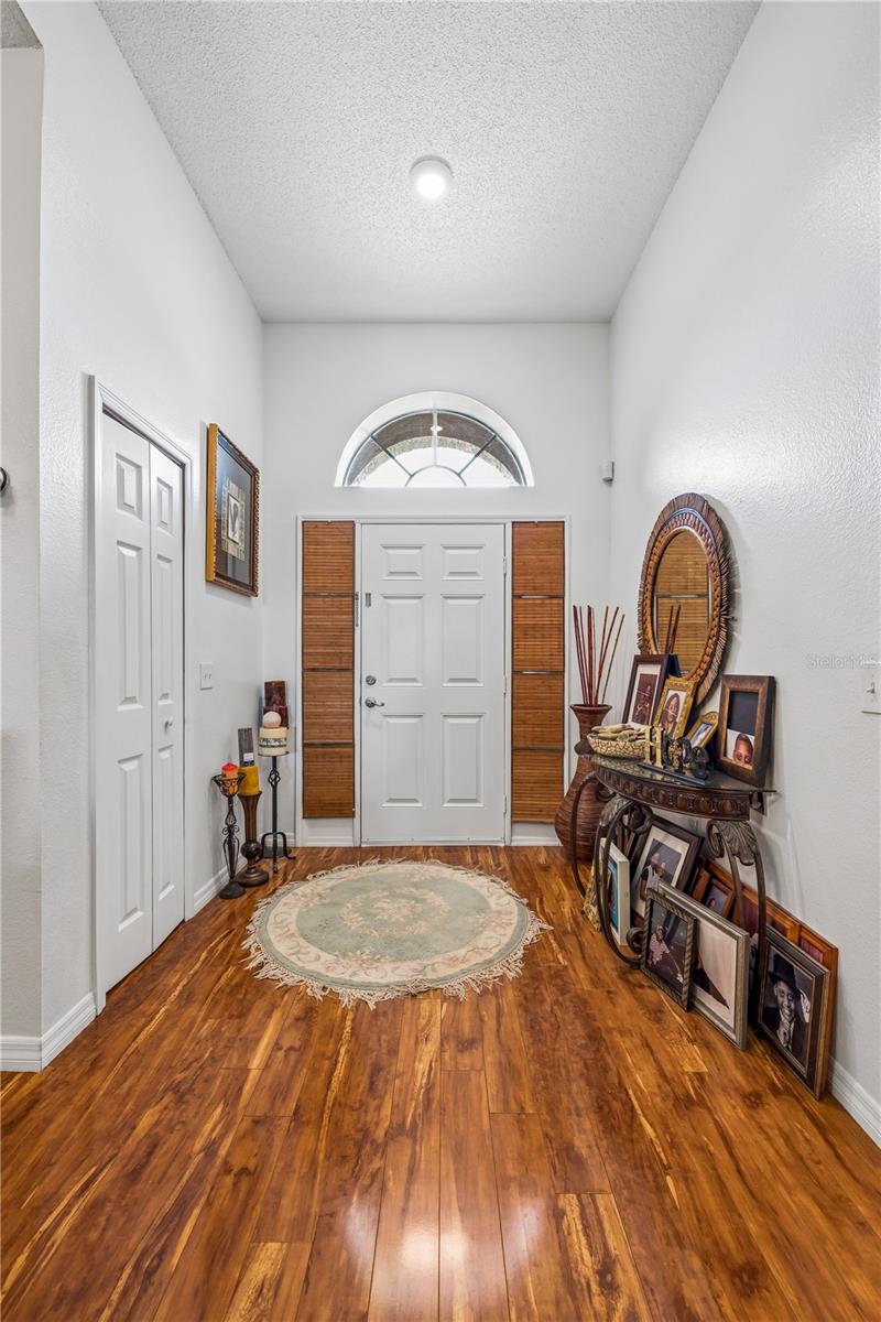 10337 Laxton St Property Photo 4