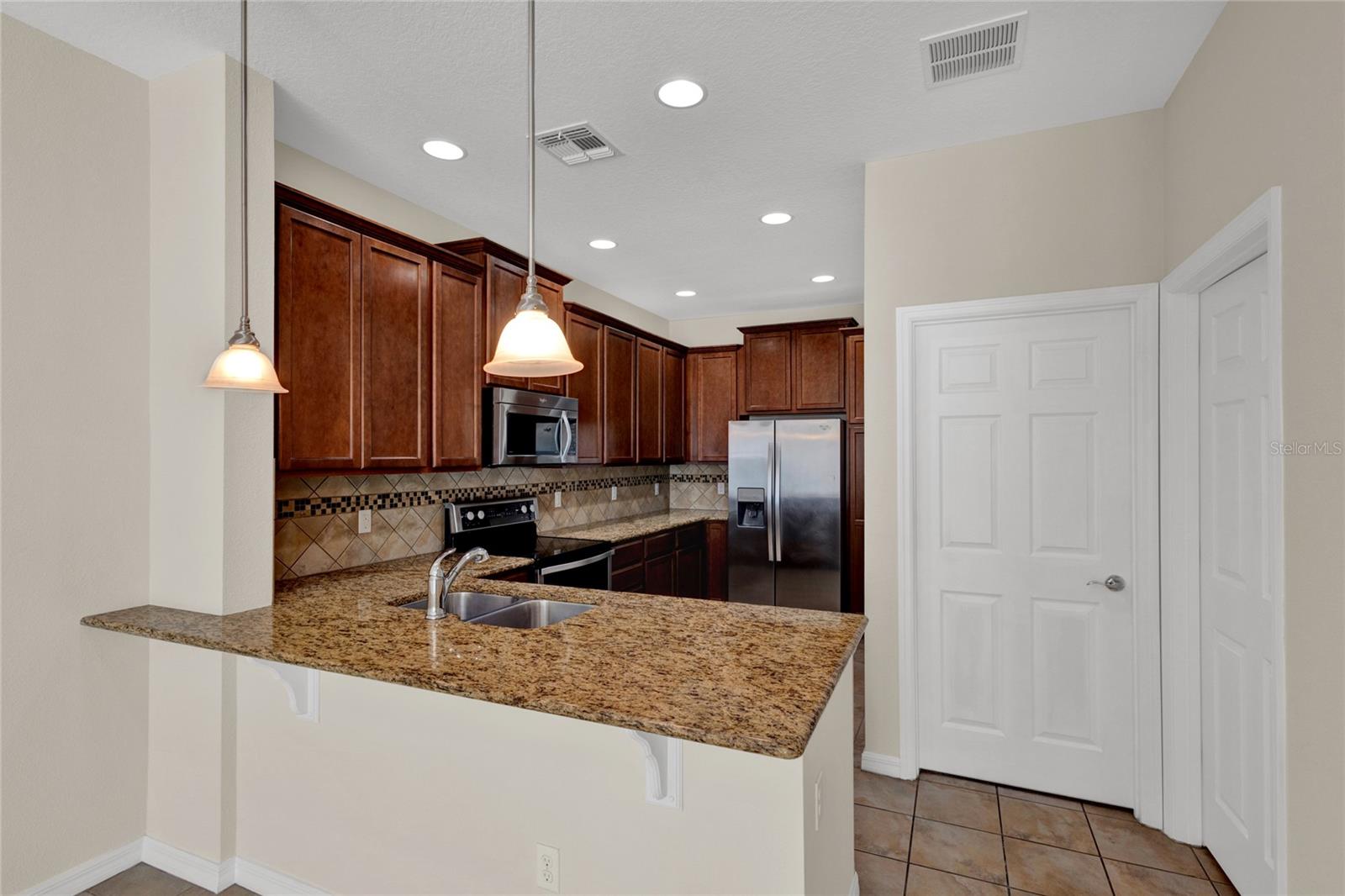 8644 Elder Ln Property Photo 9