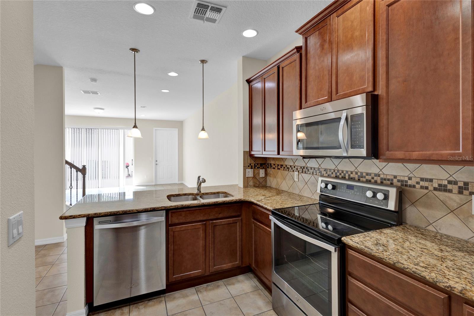 8644 Elder Ln Property Photo 11