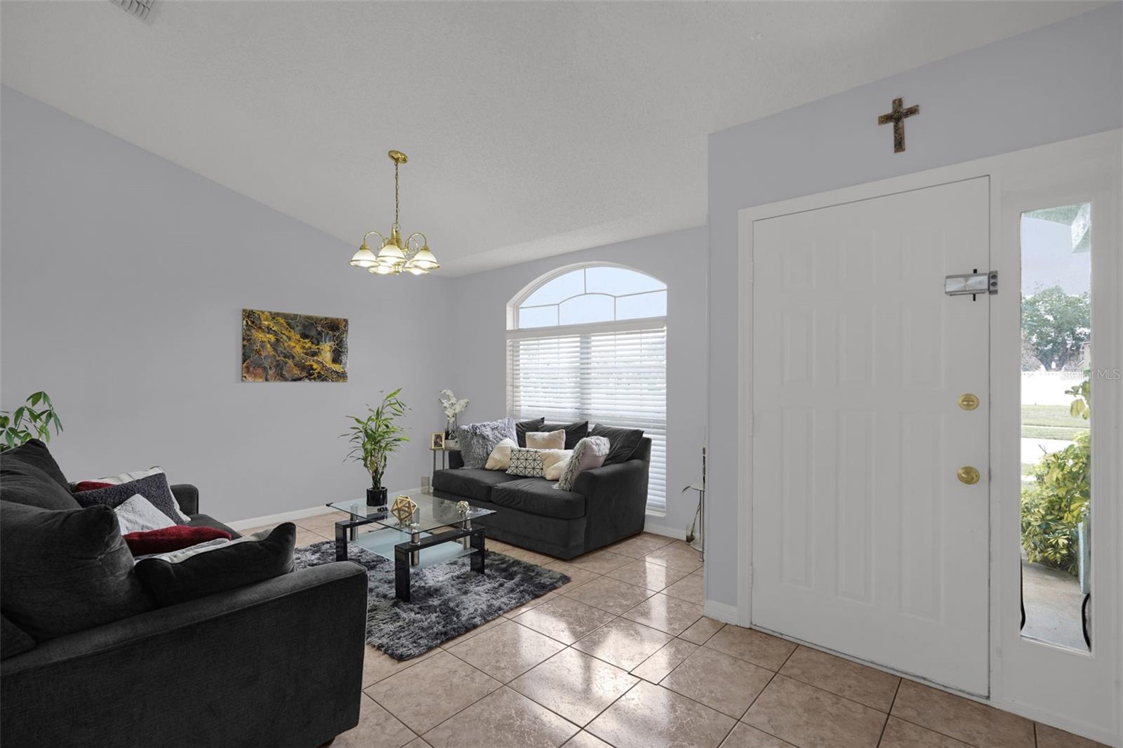230 Lytton Cir Property Photo 3