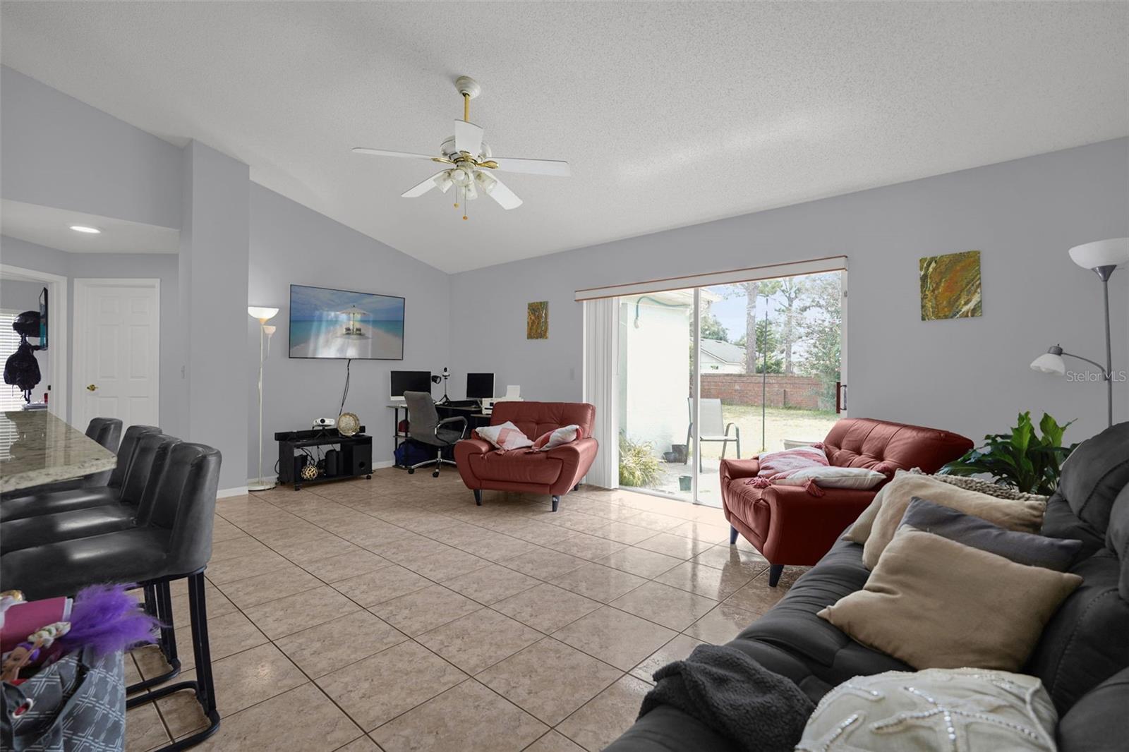 230 Lytton Cir Property Photo 7