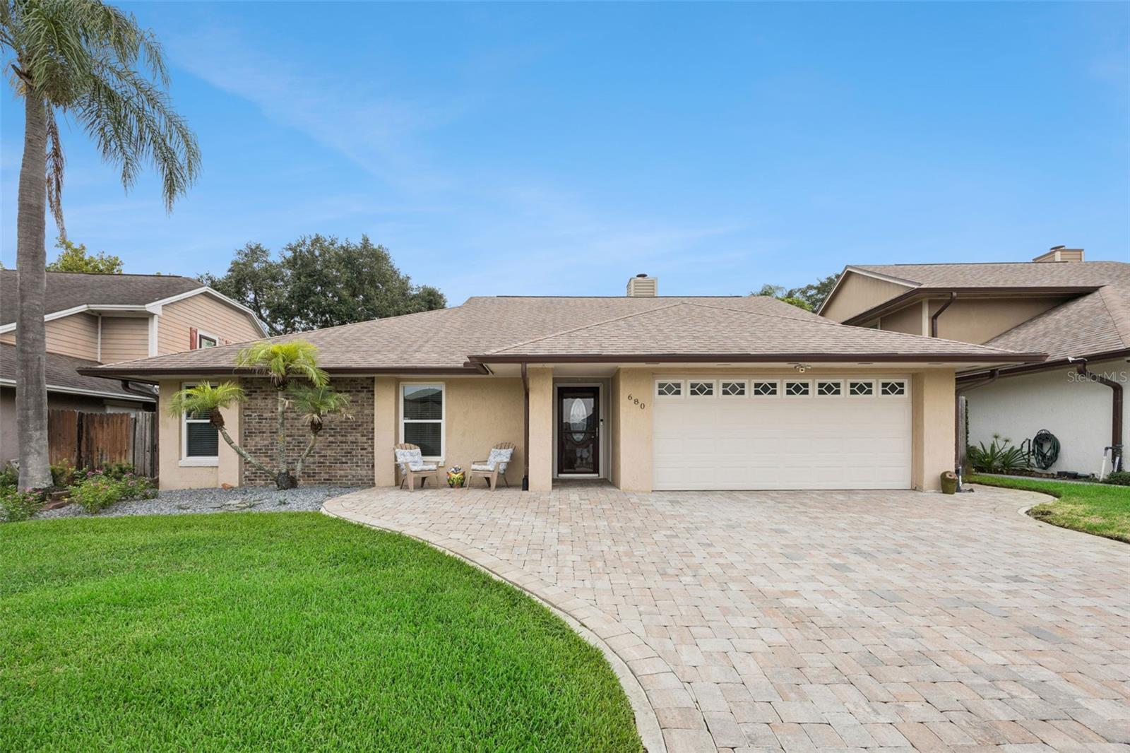 680 Tomlinson Ter Property Photo 1