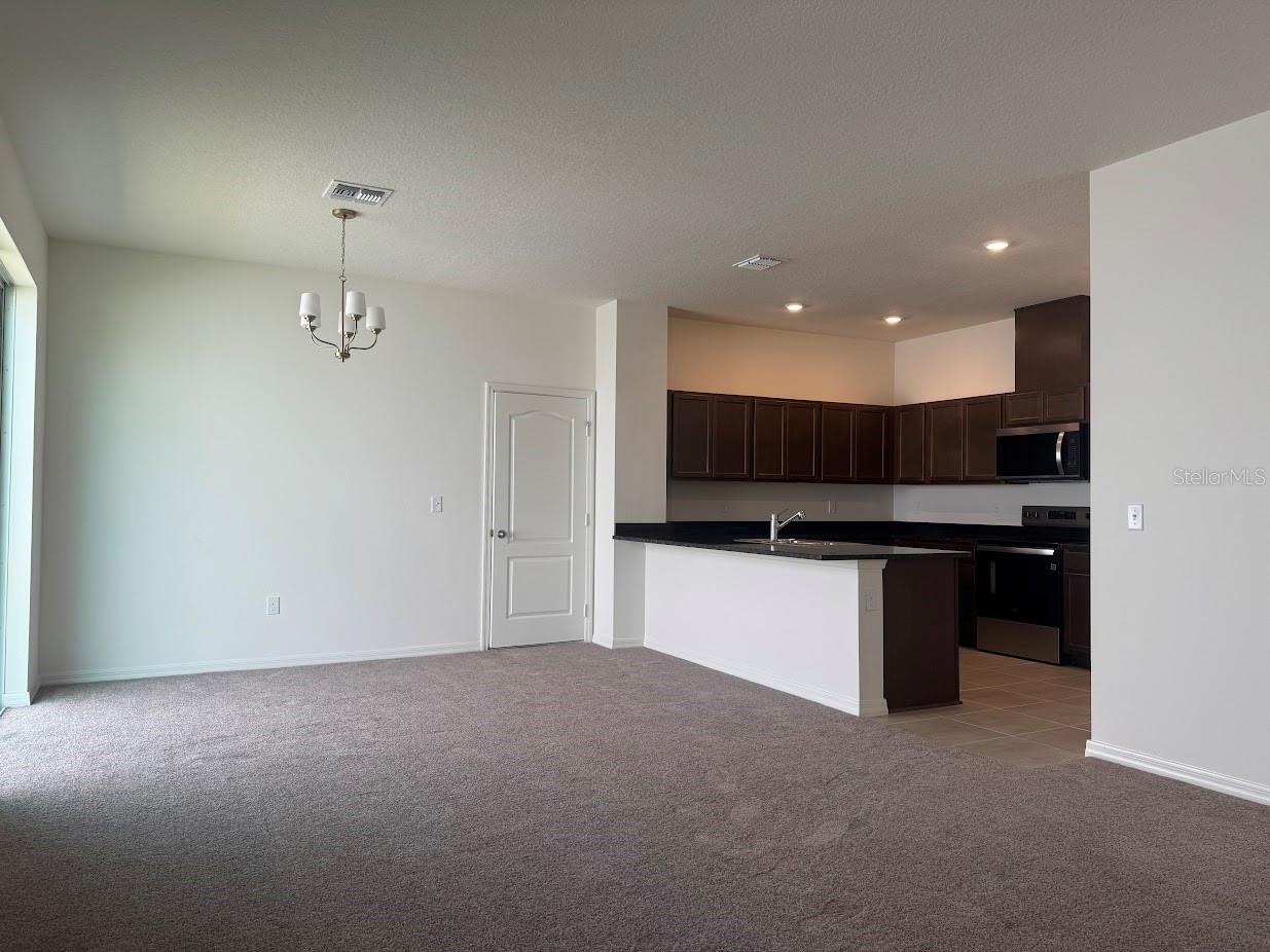 2723 Plover St Property Photo 4