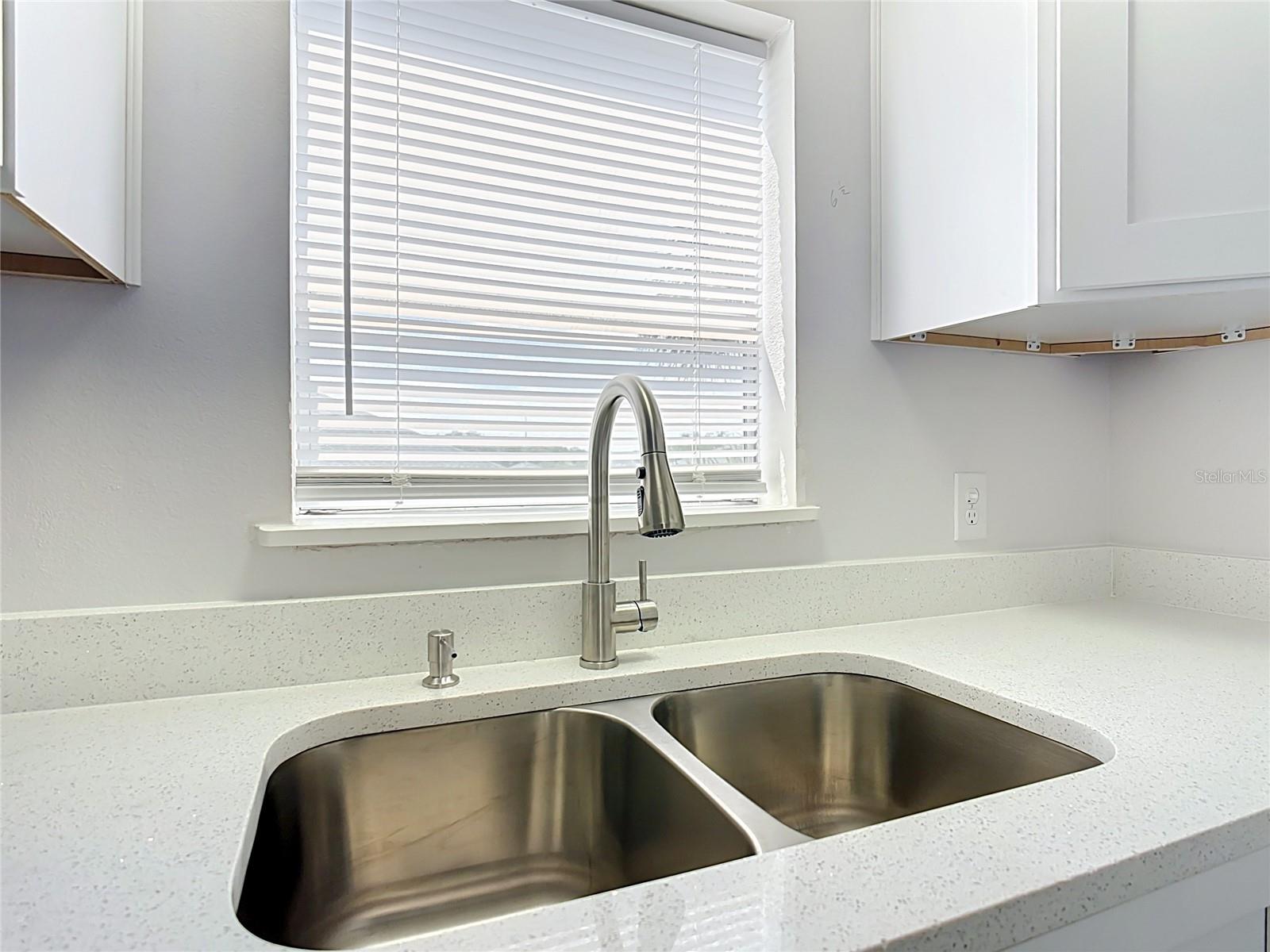 1406 Finney Rd Property Photo 15