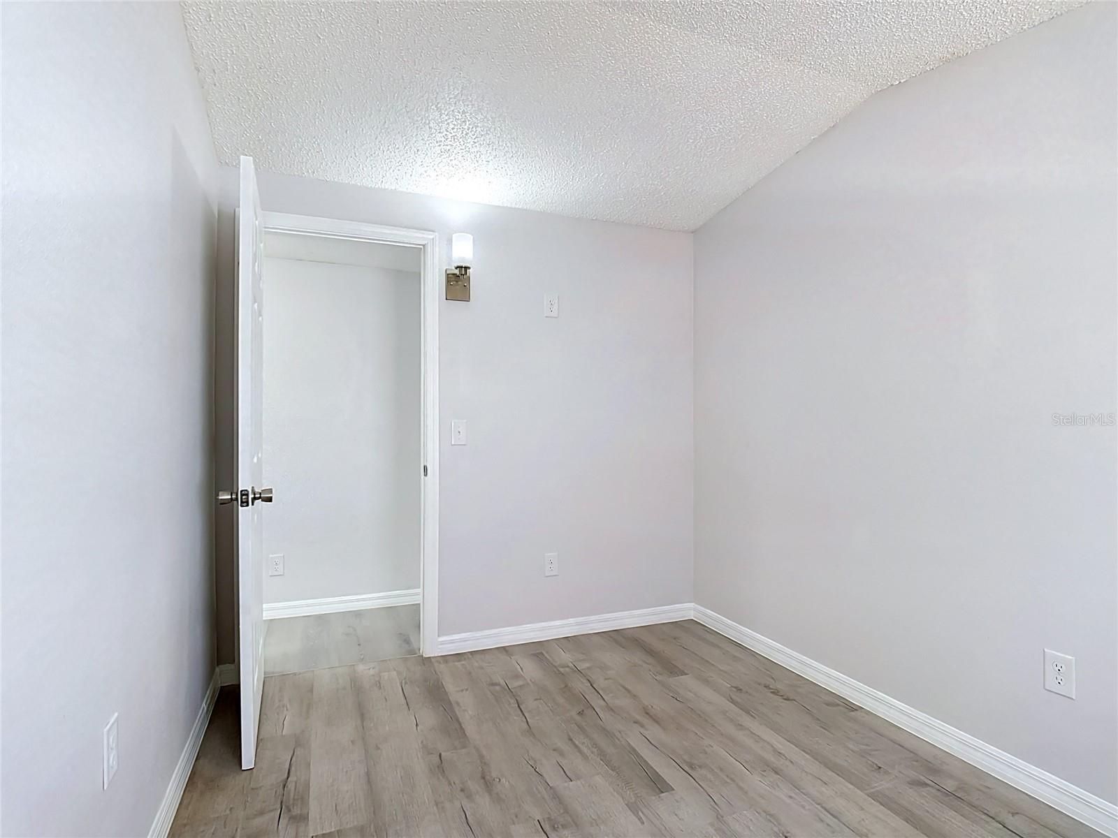 1406 Finney Rd Property Photo 27
