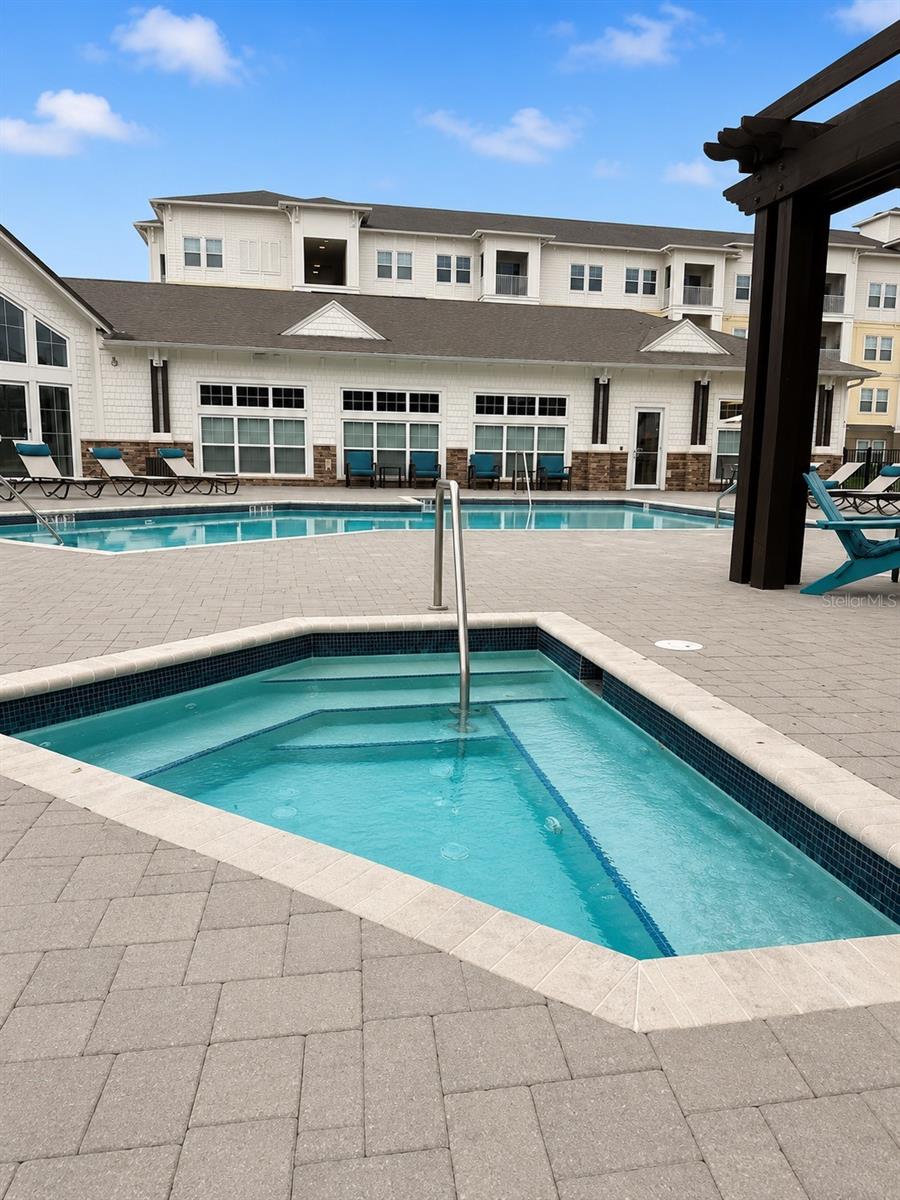 1218 Bermuda Lakes Ln #201 Property Photo 8