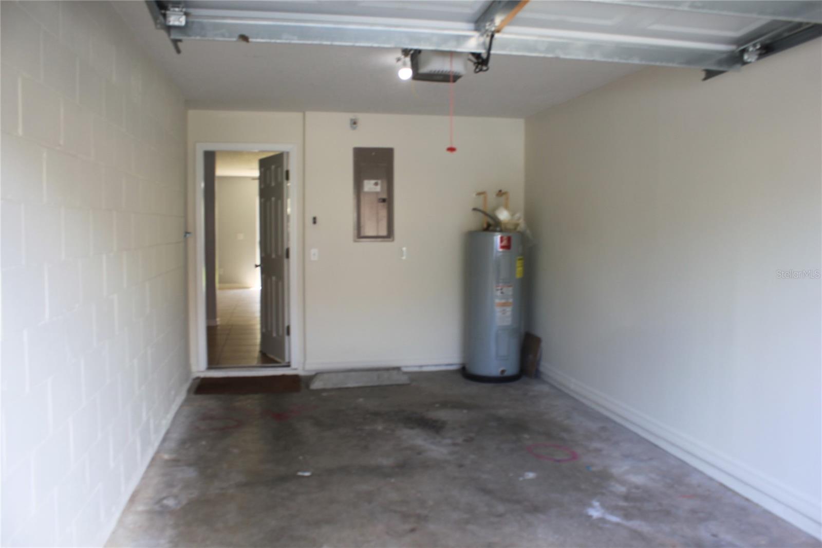 669 Cresting Oak Cir #30 Property Photo 12
