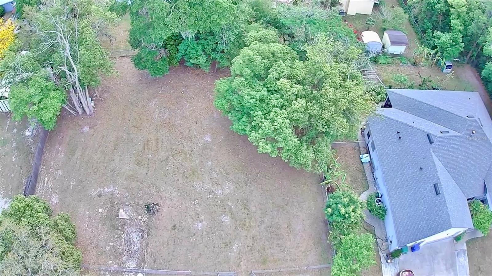 O6428310 Property Photo 2