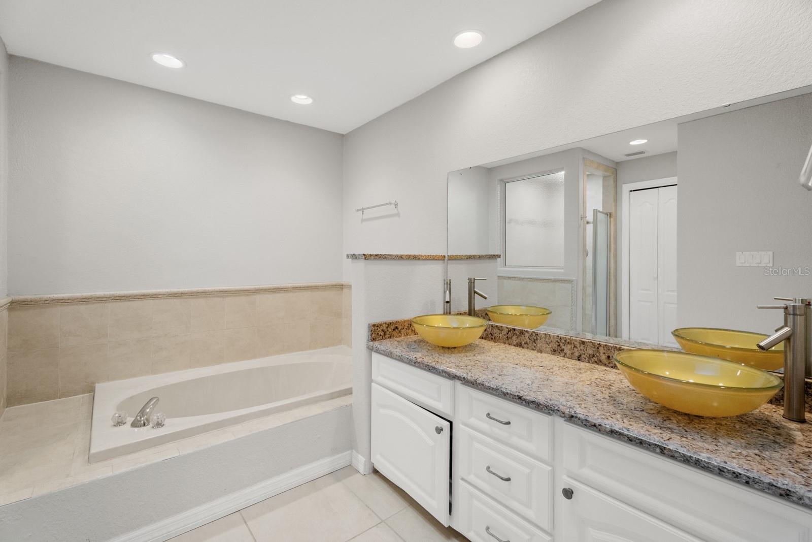 7437 Pinemount Dr Property Photo 22