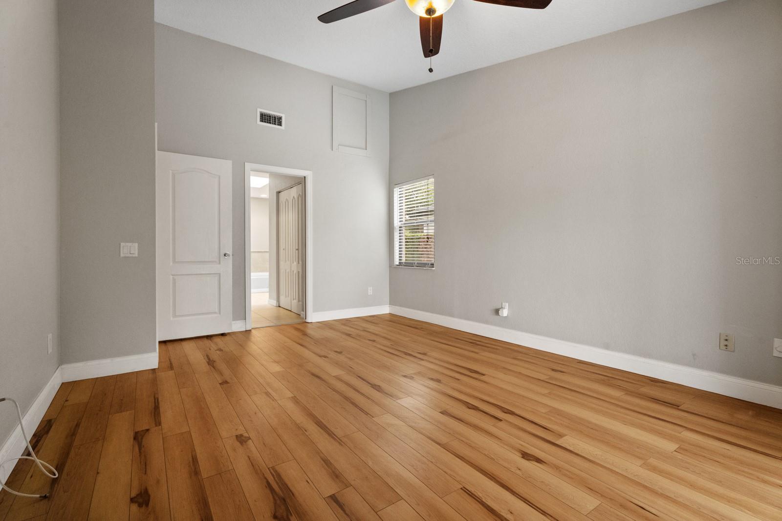 7437 Pinemount Dr Property Photo 27