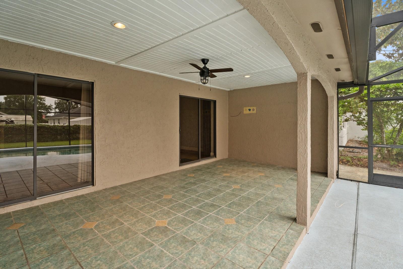 7437 Pinemount Dr Property Photo 41