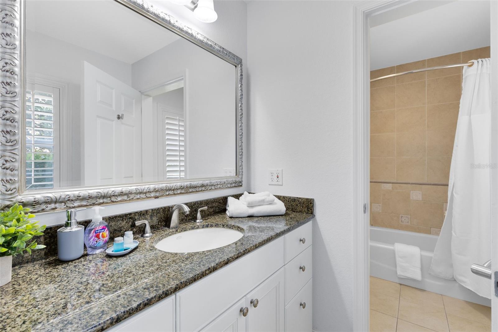 7602 Cabana Ct #101 Property Photo 15