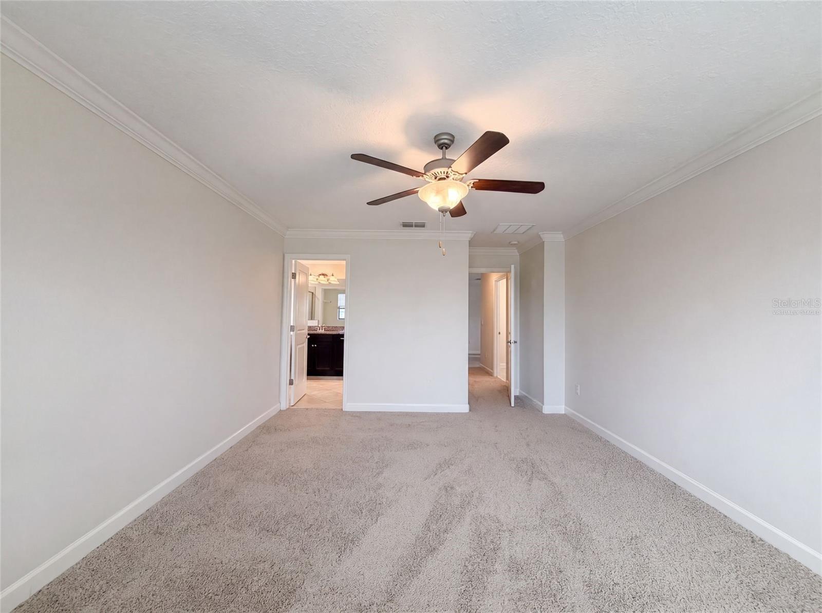 9709 Ivory Dr Property Photo 4