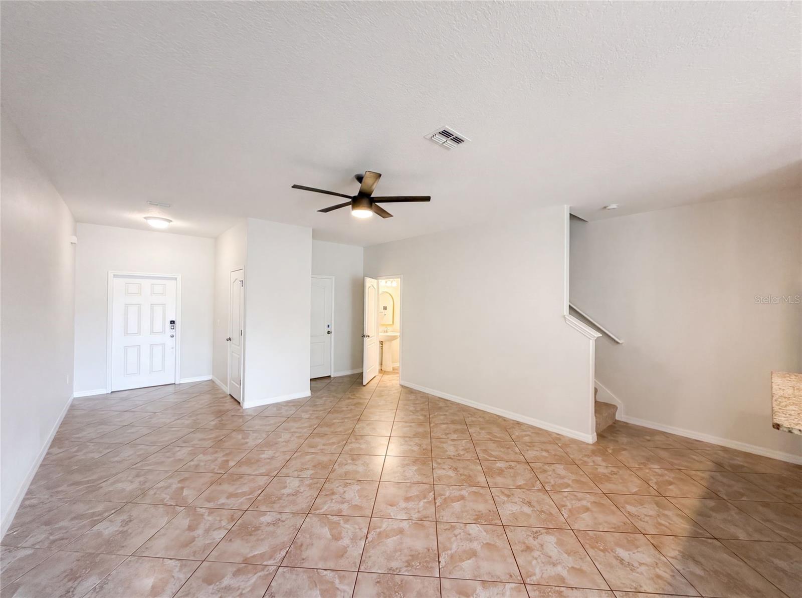 13717 Rosette Rd Property Photo 6