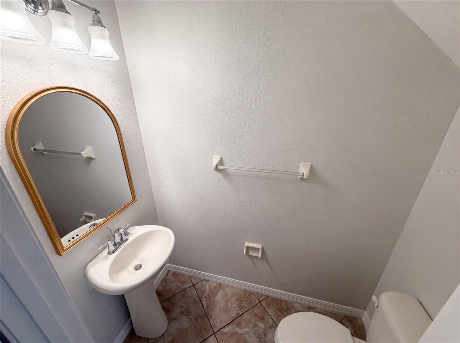 13717 Rosette Rd Property Photo 8