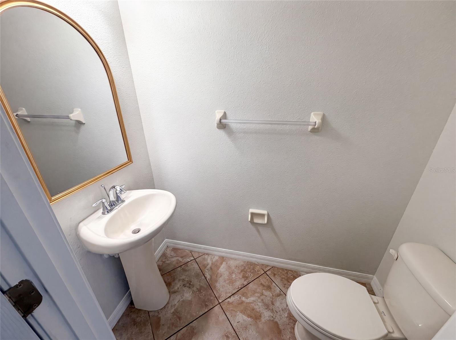 13717 Rosette Rd Property Photo 9