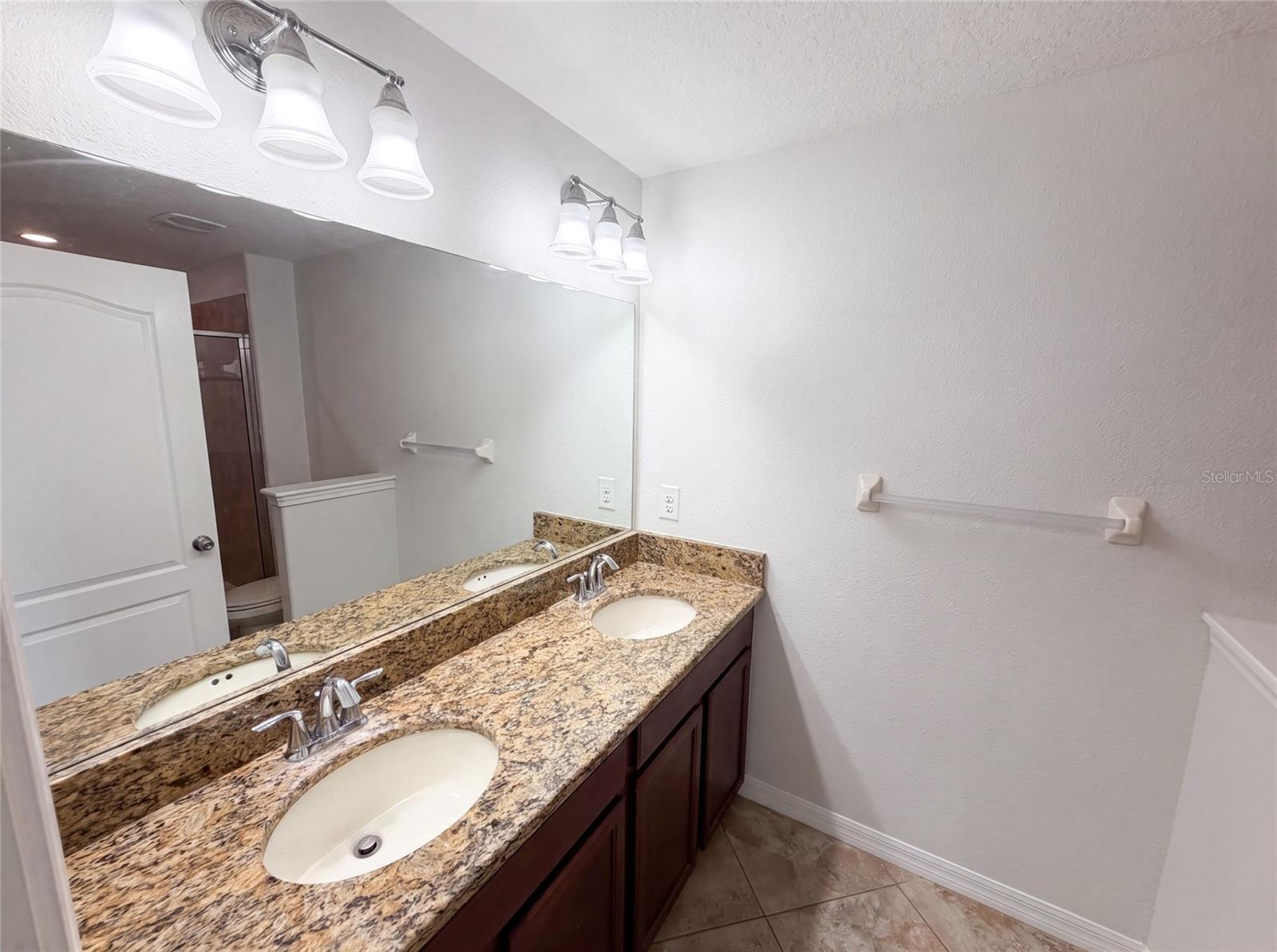 13717 Rosette Rd Property Photo 23