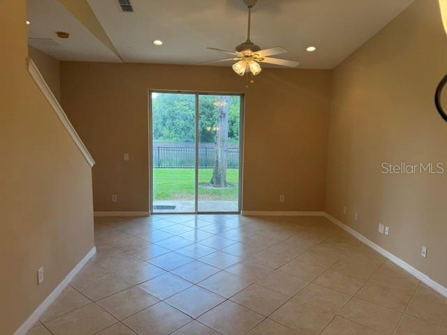 472 Harbor Winds Ct Property Photo 3