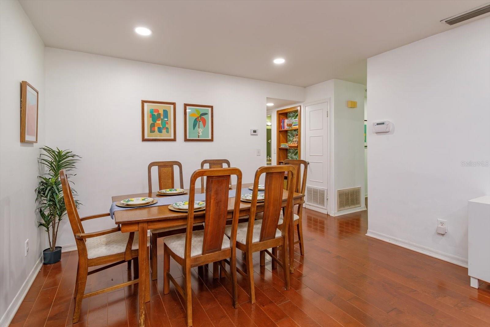 6412 Stockbridge Ave Property Photo 12