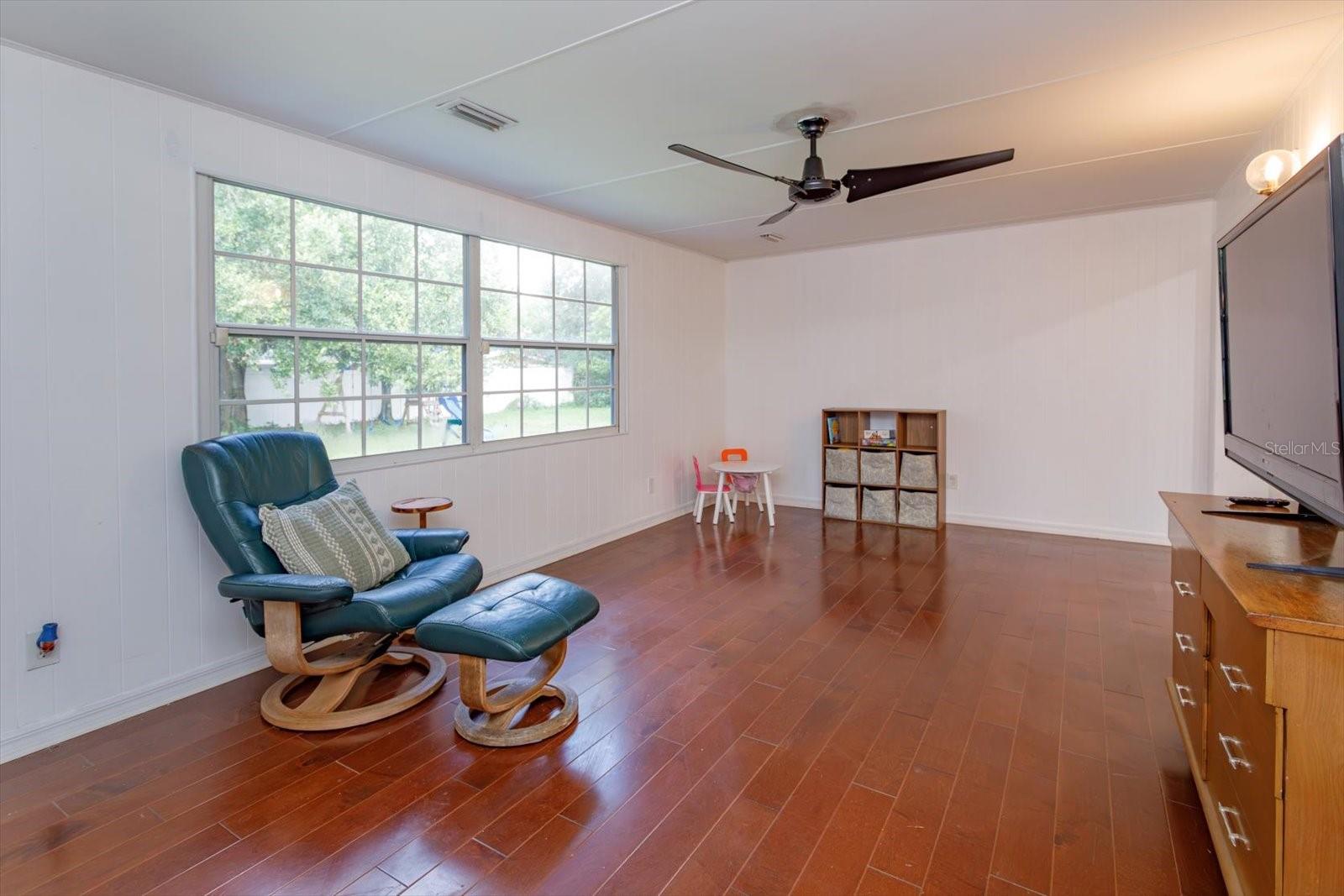 6412 Stockbridge Ave Property Photo 15