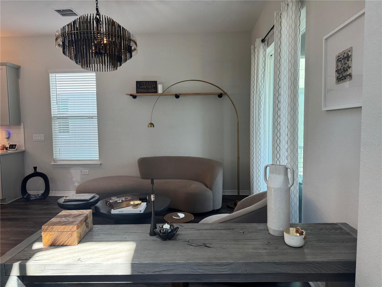 10439 Austrina Oak Loop Property Photo 8