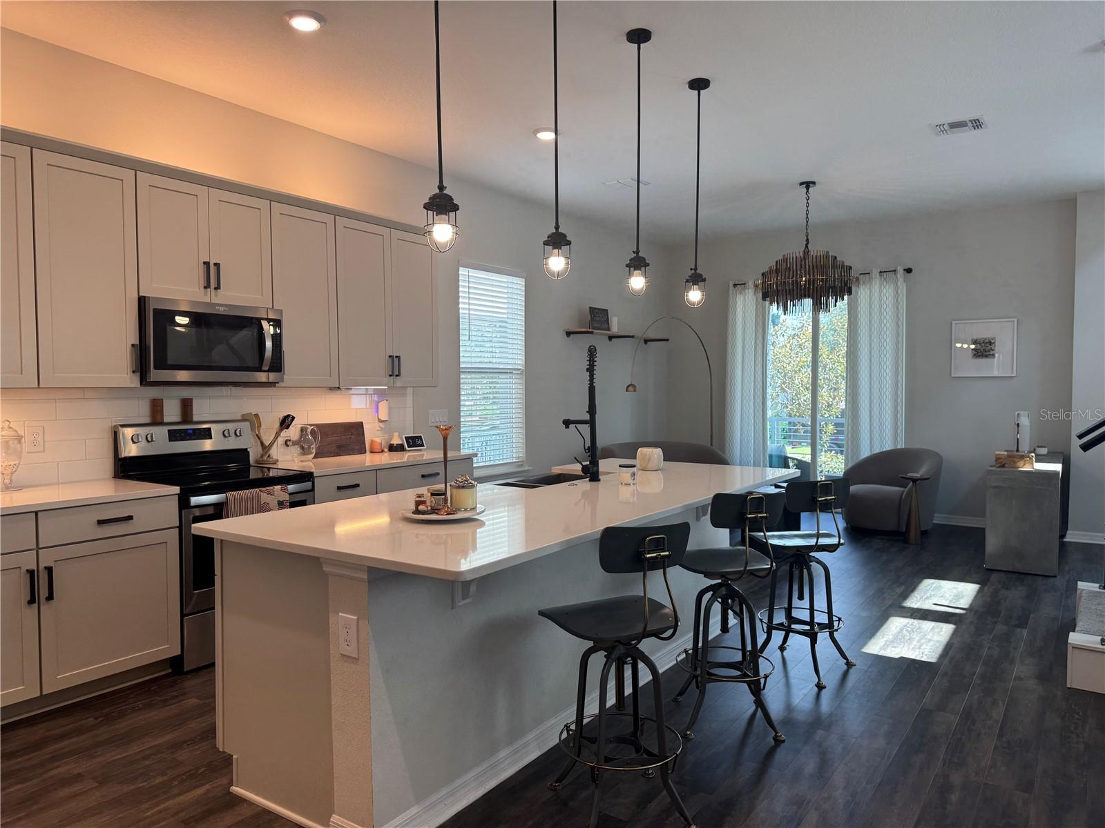 10439 Austrina Oak Loop Property Photo 16