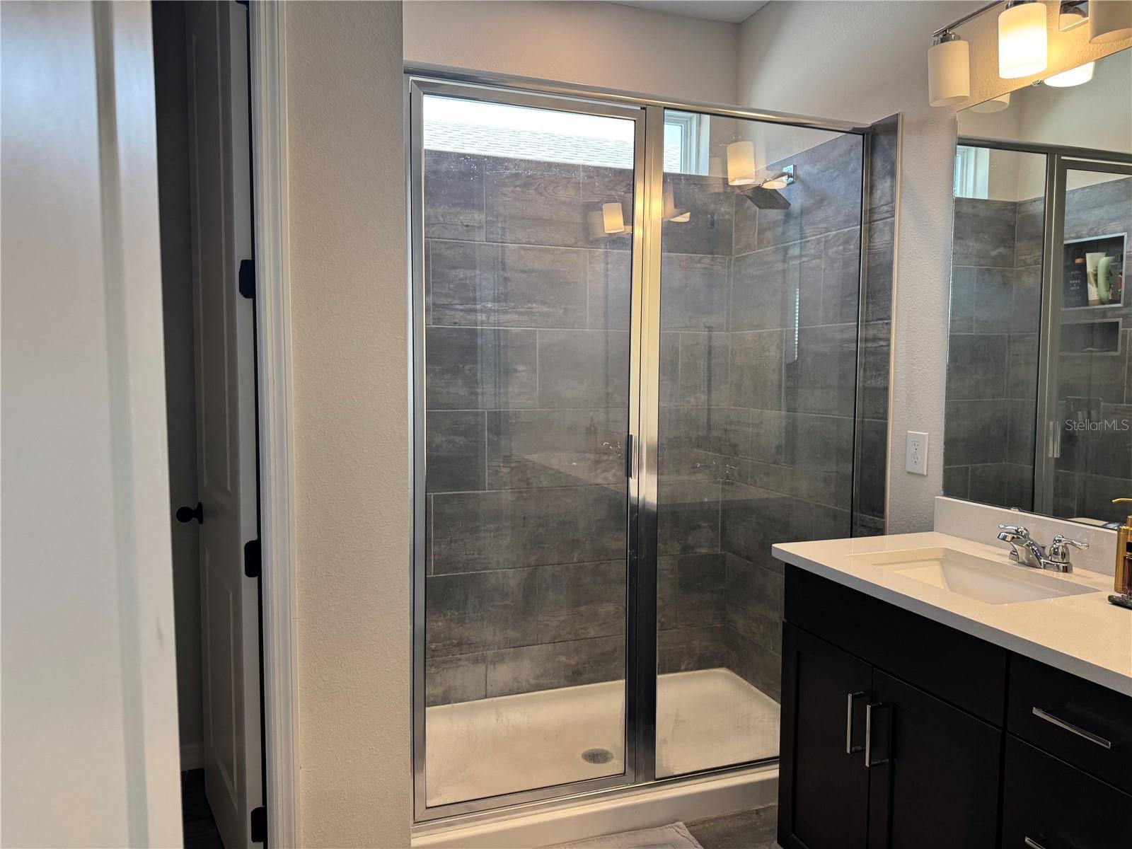 10439 Austrina Oak Loop Property Photo 32