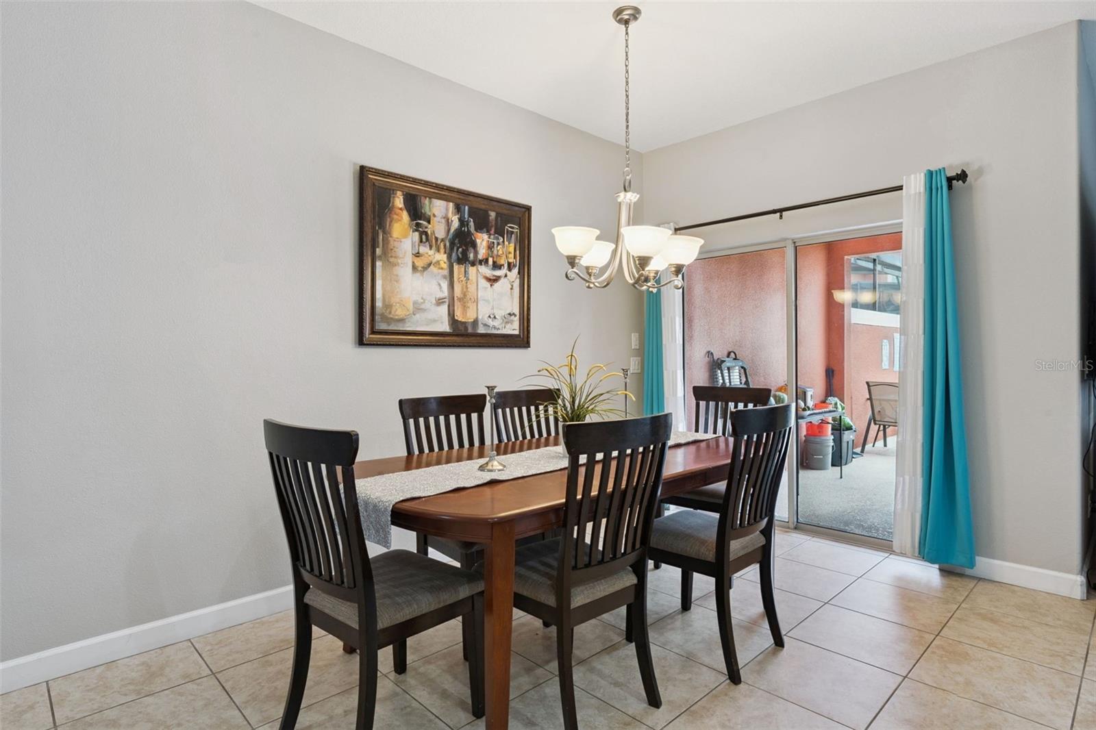 8957 Cat Palm Rd Property Photo 6