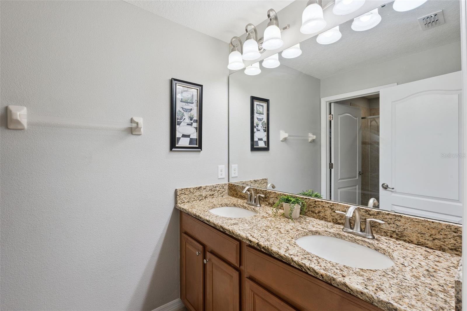 8957 Cat Palm Rd Property Photo 19