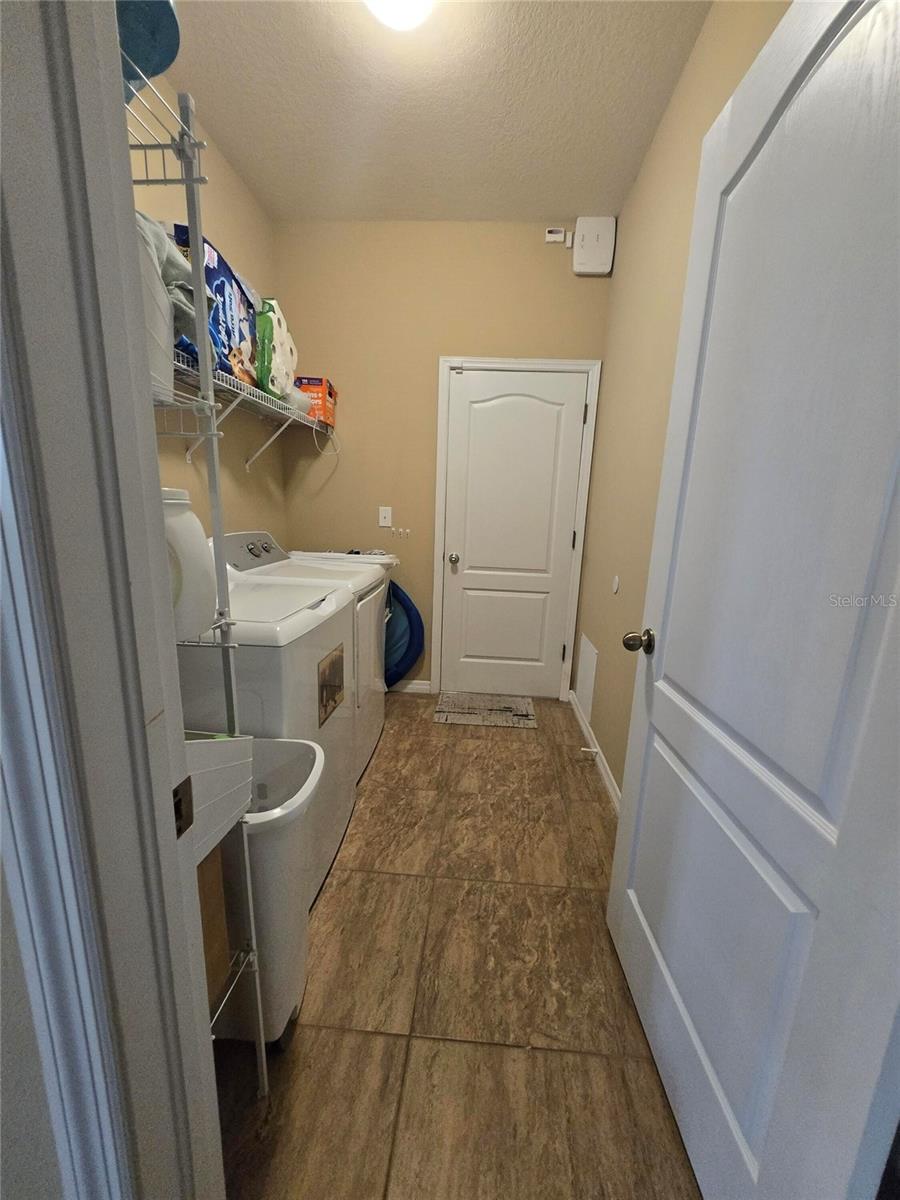 8451 Karpeal Dr Property Photo 15