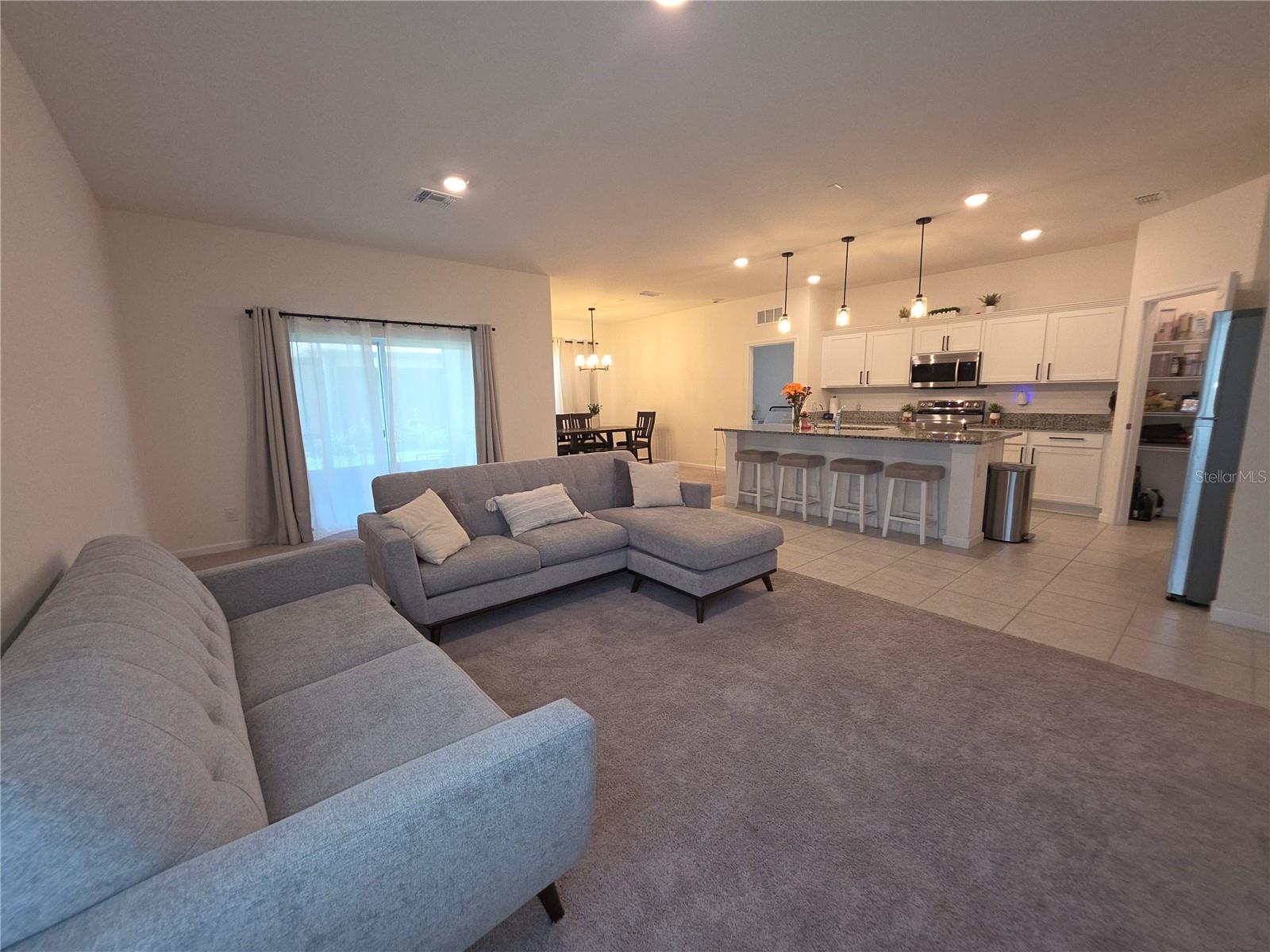 1569 Effra Way Property Photo 12