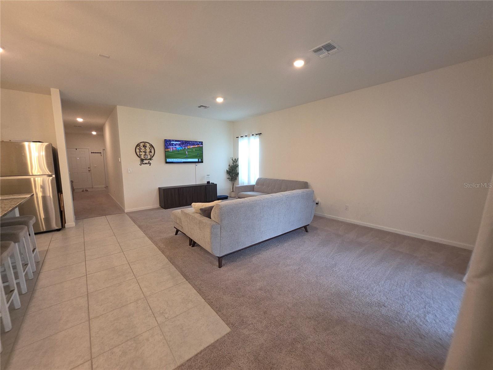 1569 Effra Way Property Photo 28