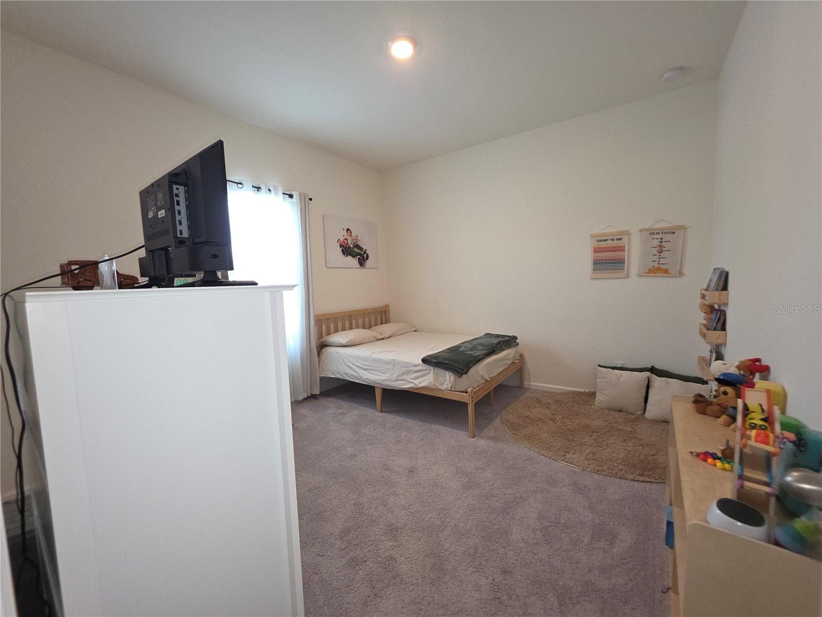 1569 Effra Way Property Photo 31