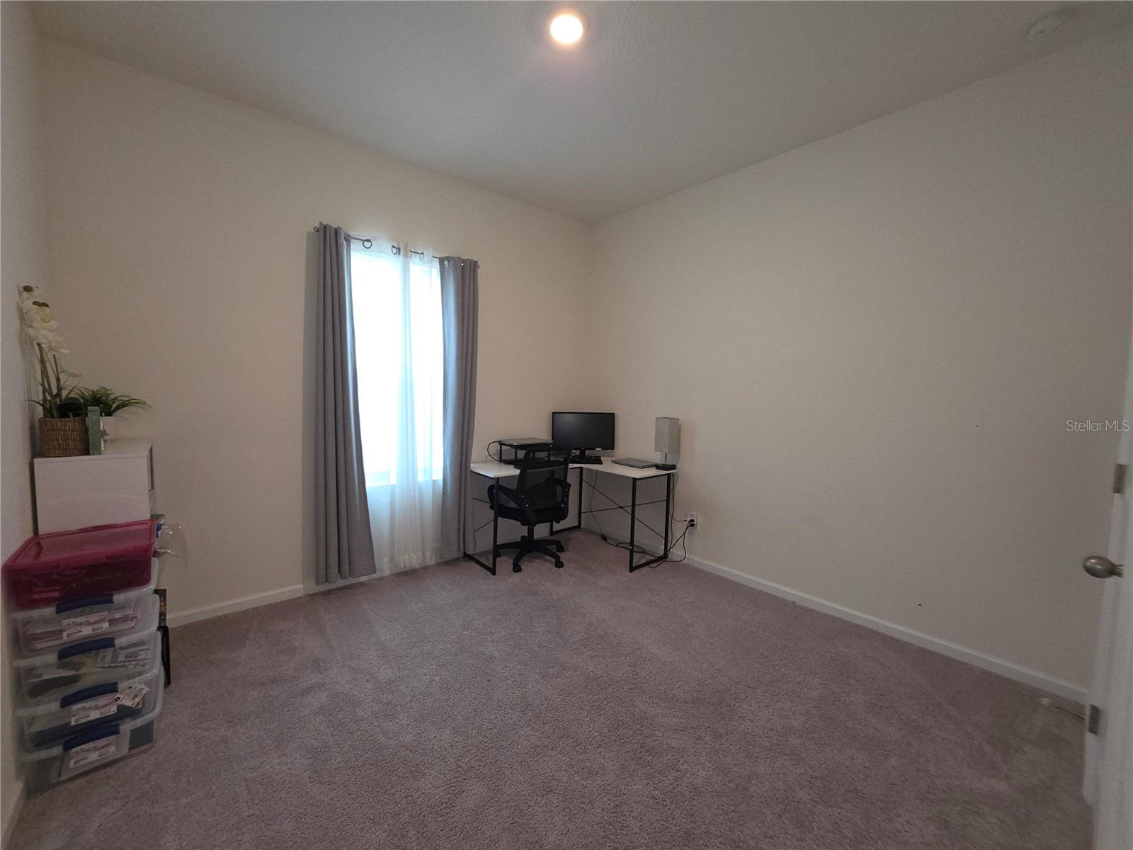 1569 Effra Way Property Photo 32