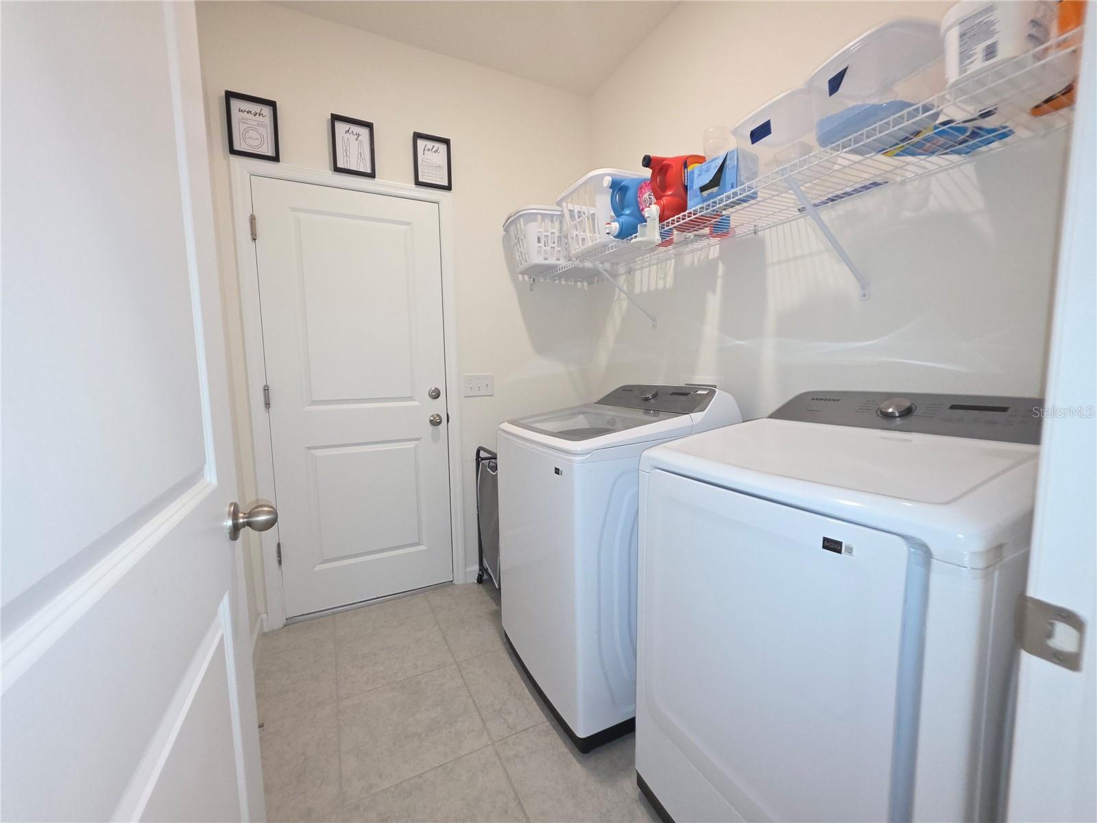 1569 Effra Way Property Photo 43