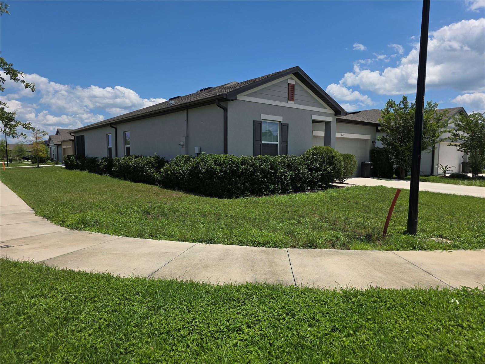 1569 Effra Way Property Photo 47