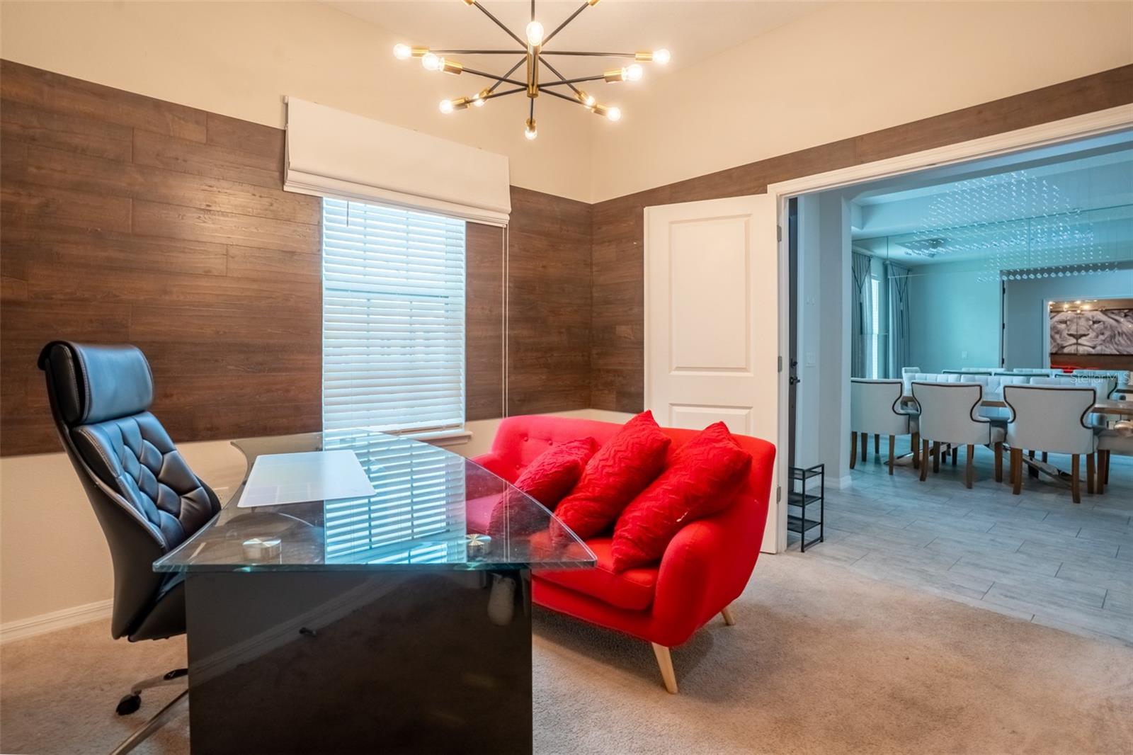 O6428391 Property Photo 2