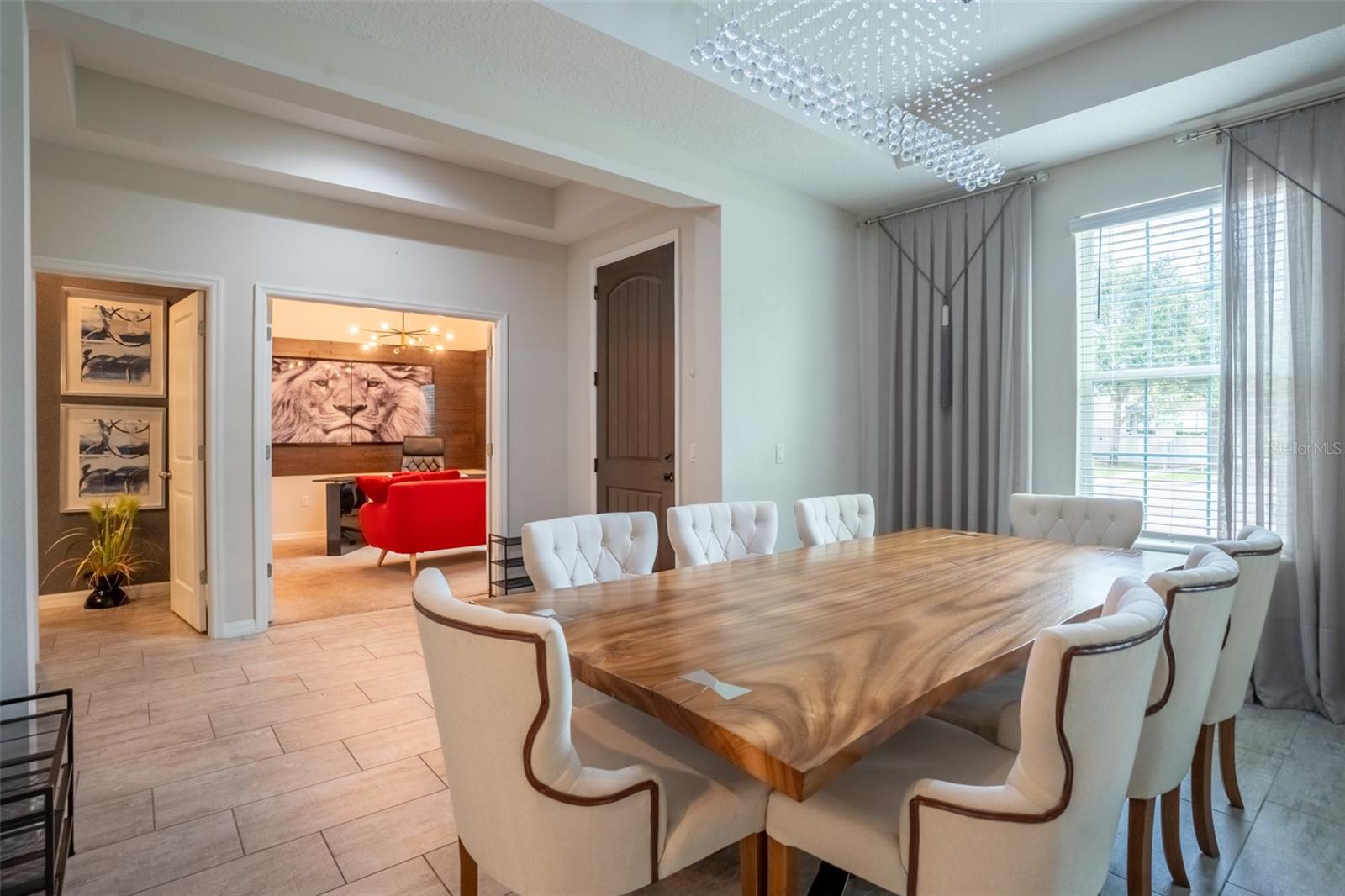 O6428391 Property Photo 3
