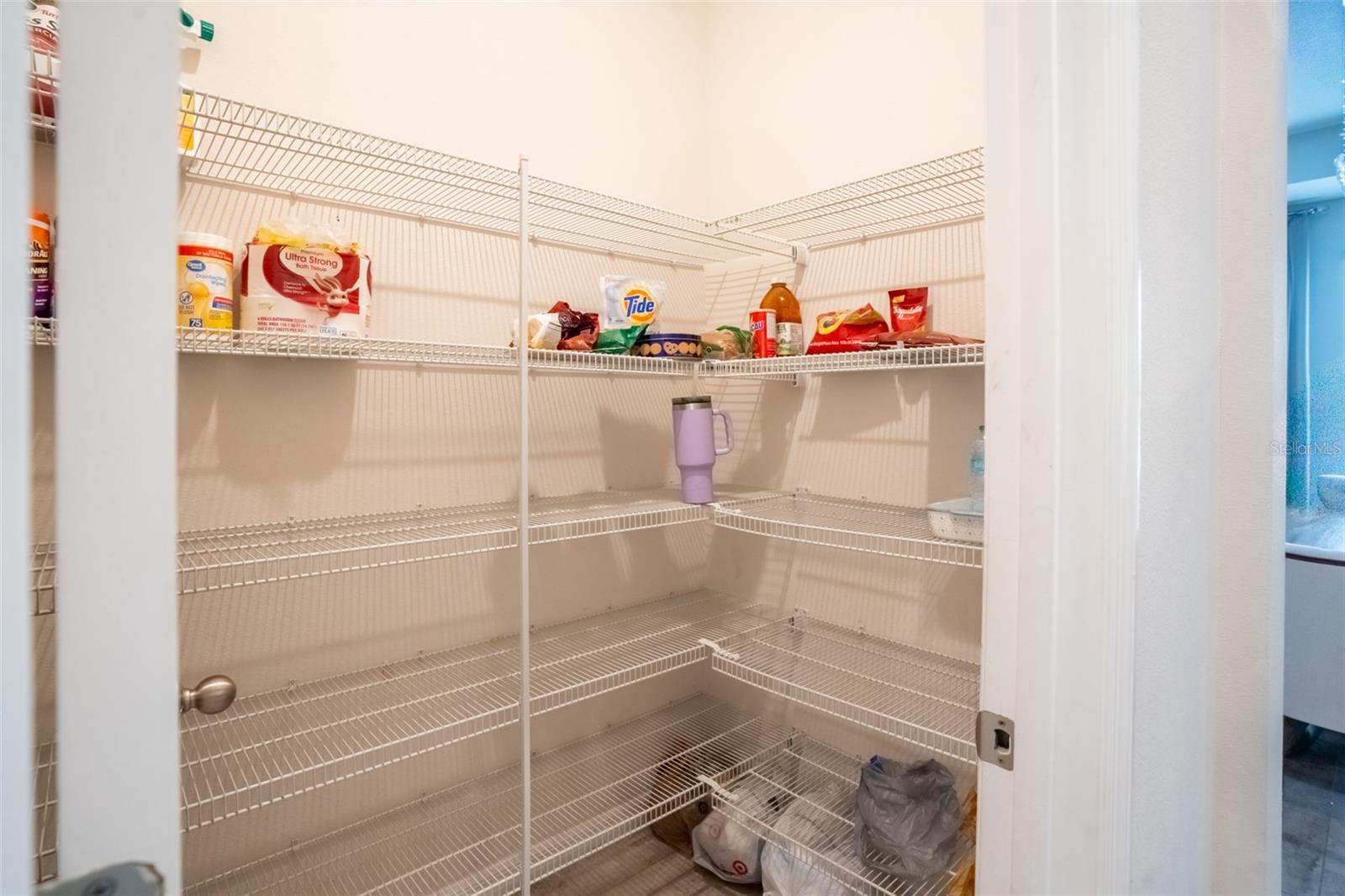 O6428391 Property Photo 11