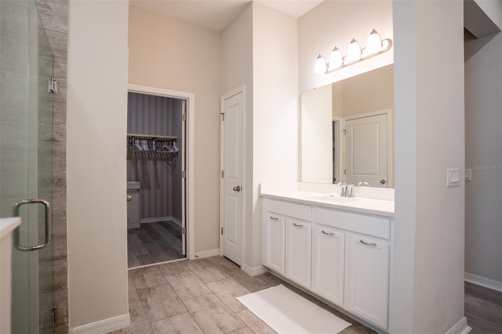 O6428391 Property Photo 20