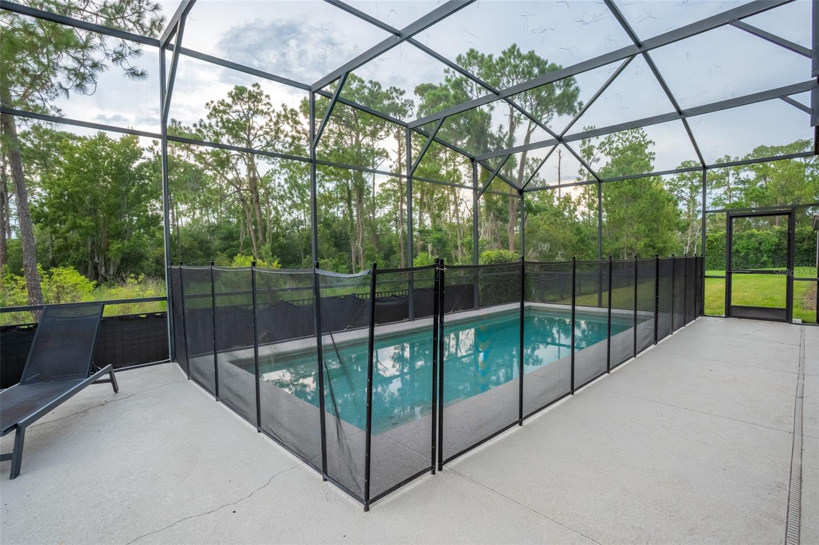 O6428391 Property Photo 22