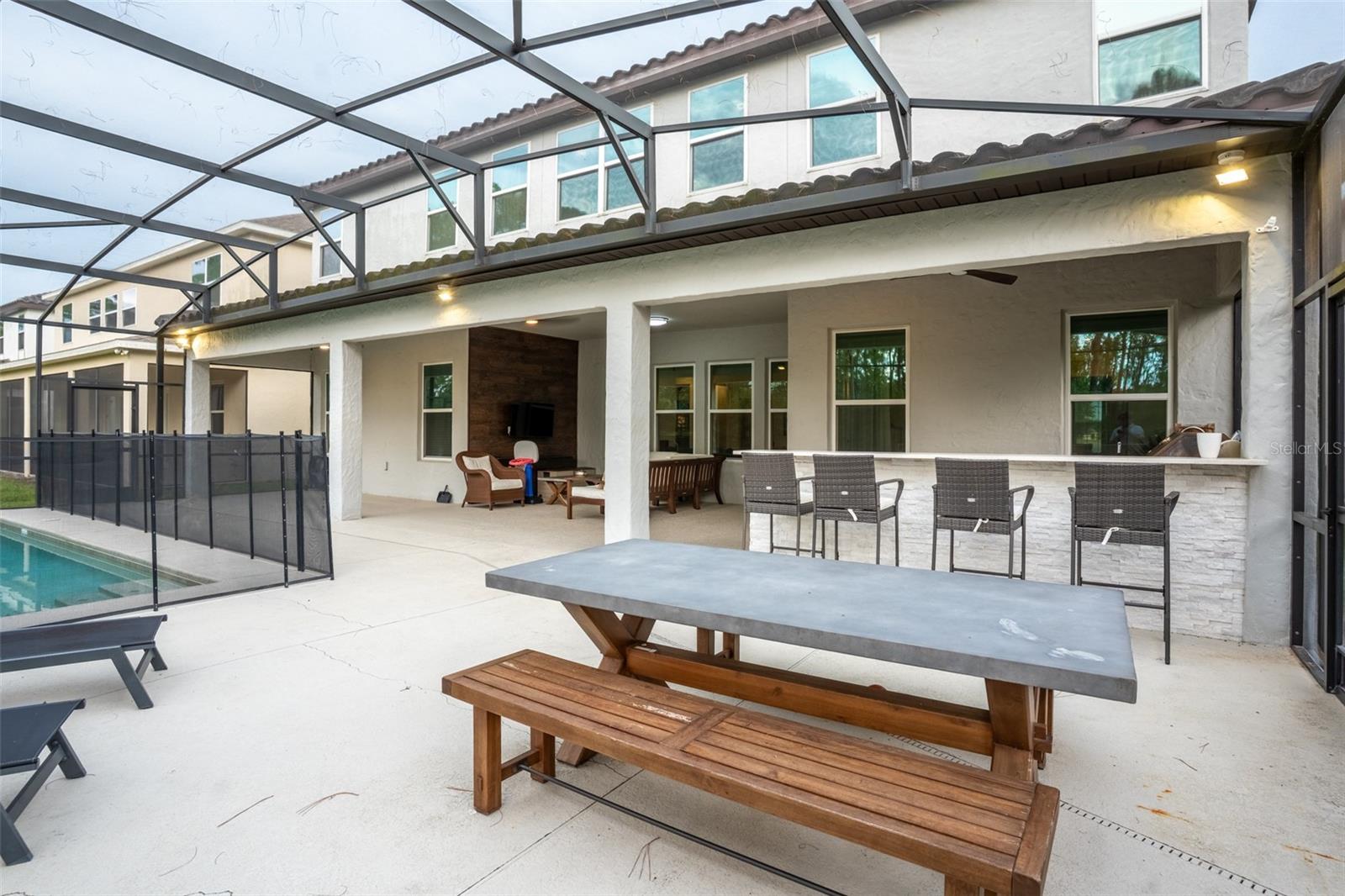 O6428391 Property Photo 26
