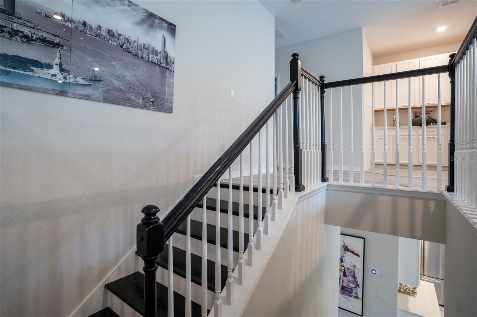 O6428391 Property Photo 30